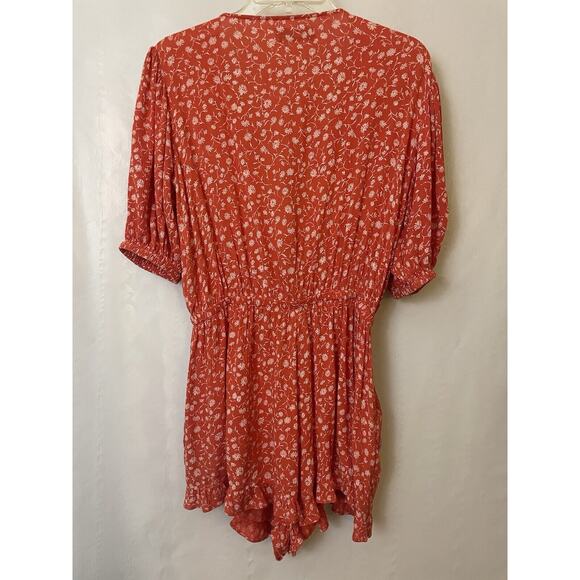 Urban Outfitters Tilly Floral Romper One Piece Size Small Red - Picture 11 of 14